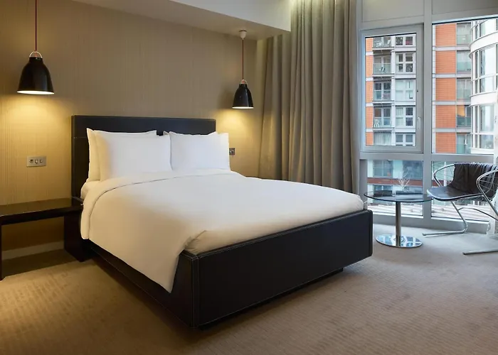 Luxury hotel only: Radisson Blu Hotel, London Canary Wharf East