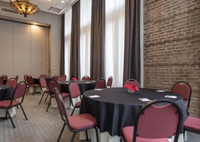 Best Western Plus St. Christopher Hotel