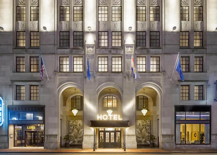4 star hotel: Hilton New Orleans / St. Charles Avenue