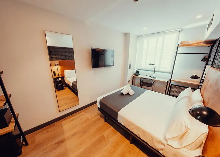 Hotel: Hotel Transit