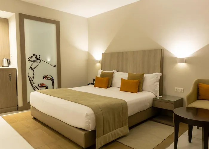 Golf Royal Hotel