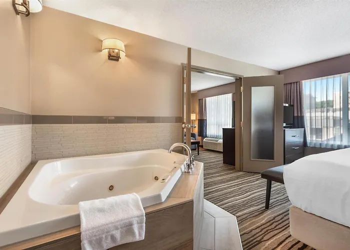 Resort: Best Western Plus Calgary Centre Inn