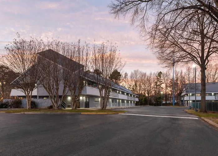 Motel: Days Inn By Wyndham Charlotte University