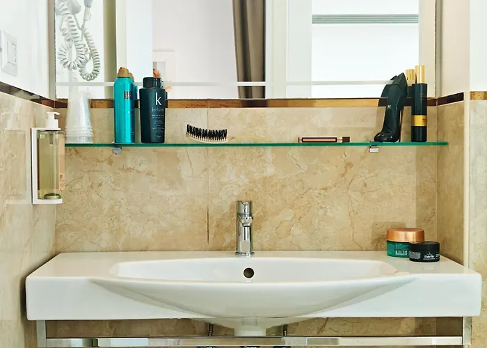 Resort Rocca di Vadaro - Beachfront Suites, Rooms&Apartments