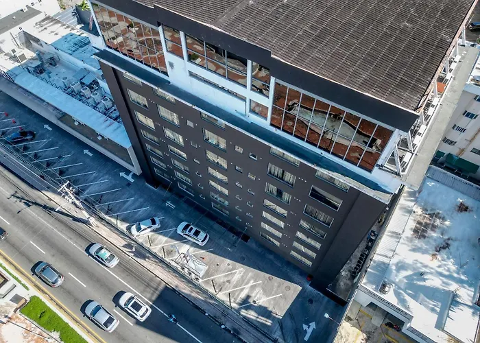 Weston Suites