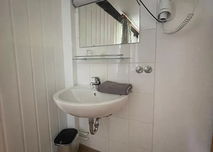 Familienhotel: Hotel Gasthof Inselgraben garni