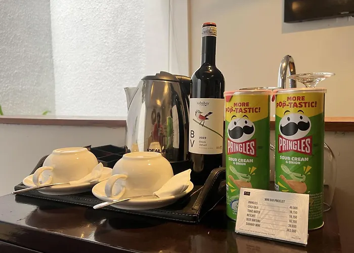 Resort: 18 Suite Villa Kuta