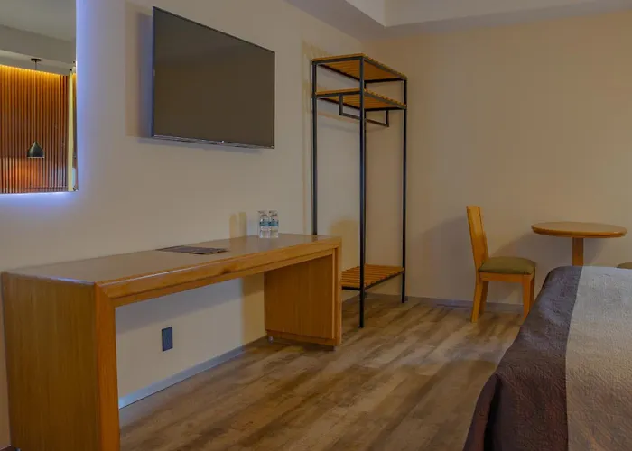 Hotel Lord (Adults Only)