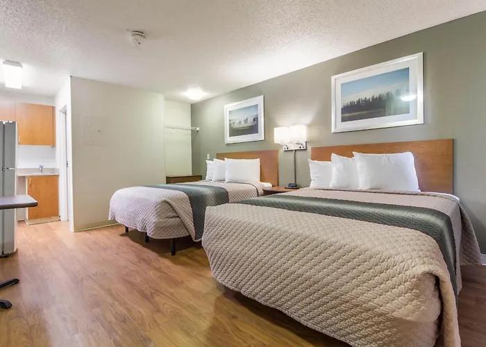 Motels Hometowne Studios By Red Roof Houston - Northwest
