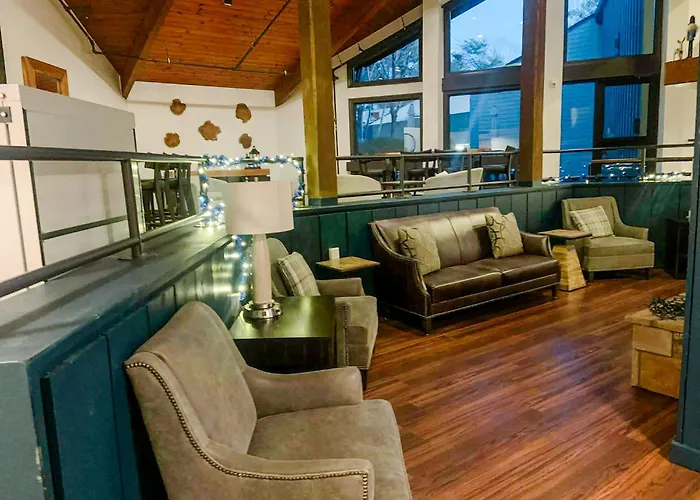 Vacation rental: Unicoi State Park & Lodge