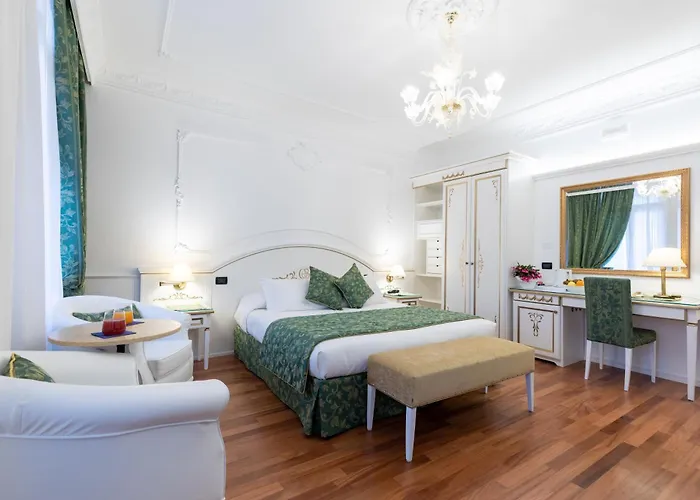 Hotel sulla spiaggia: Hotel Croce Bianca