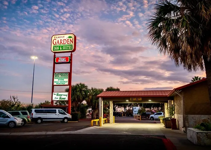 Hotel with view: Family Garden Inn & Suites
