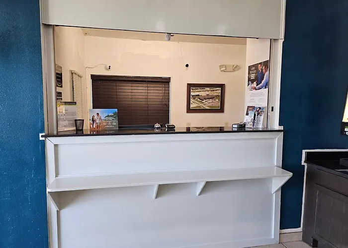 Motel: Super 8 By Wyndham Kenedy