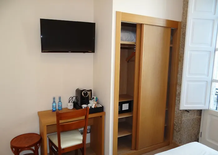 Hotel con vistas: Pensión O Códice by Moradas Nieto