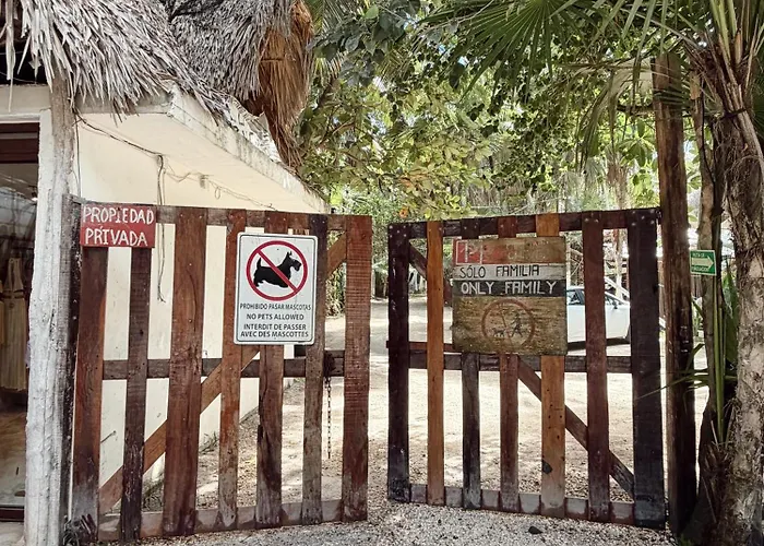 Chavez Eco Beach And Cabanas