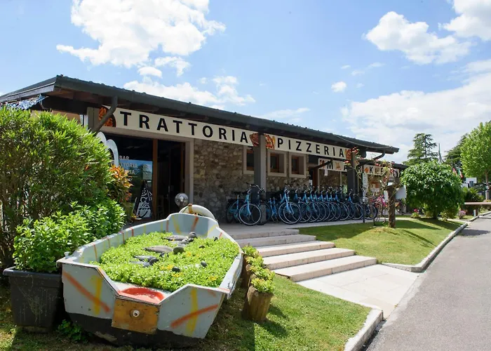 Hôtel pour familles: Ohana Apartments Camping Tiglio