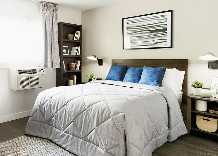 Intown Suites Extended Stay Orlando Fl - Presidents Dr