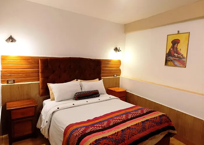 Hotel with view: Hotel Humantay Lodge Ollantaytambo