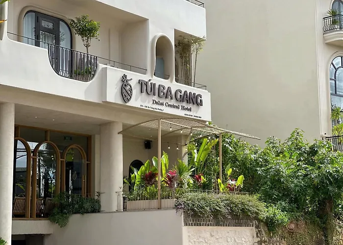 Hotels With Four Stars Tui Ba Gang Central