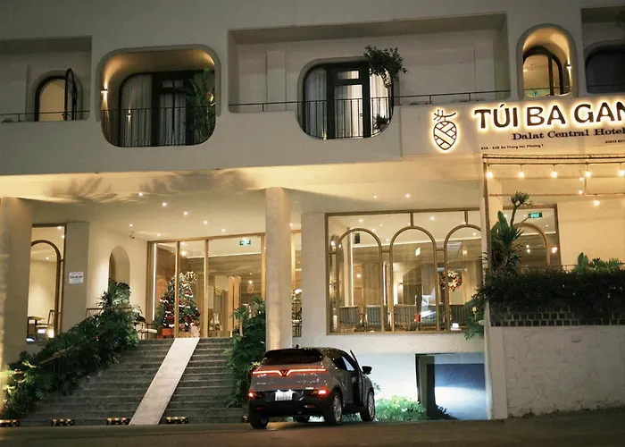 Hotels With Four Stars Tui Ba Gang Central