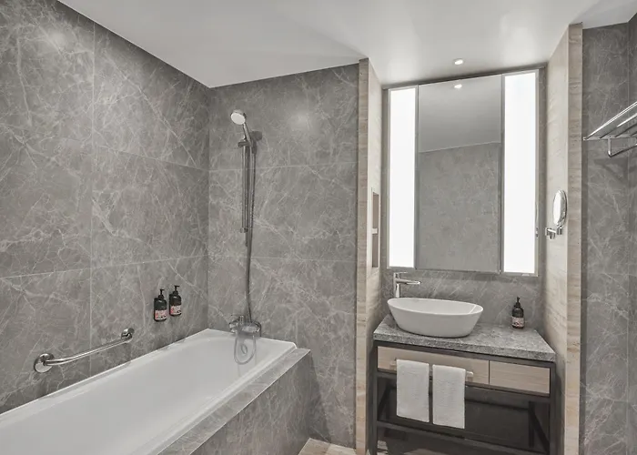 Grand Copthorne Waterfront