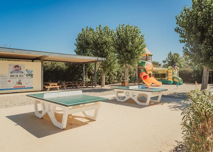 Hôtel Jacuzzi: Les Tamaris et Les Portes du Soleil