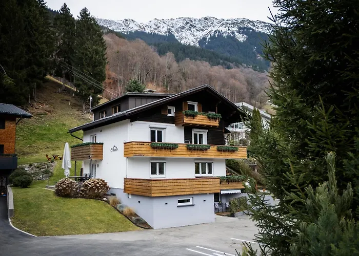 Haus Tisch