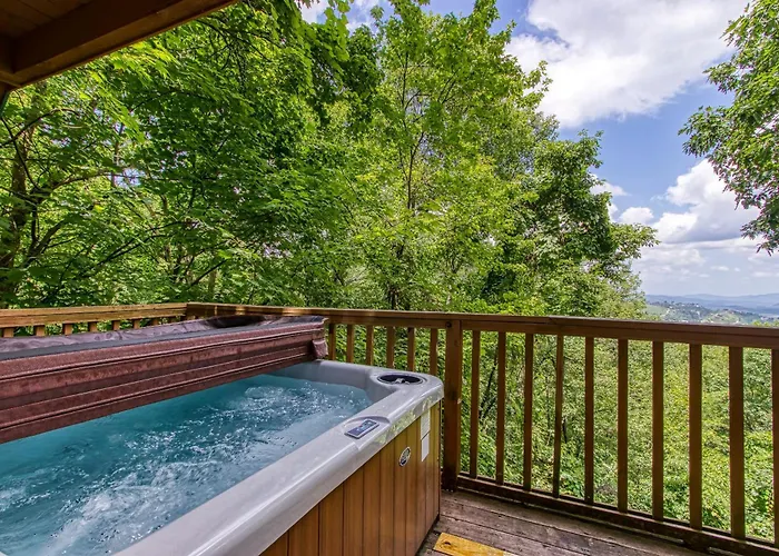 Villa: Serenity Heights, Amazing Views, Hot Tub Pool Access, 560 Free Tickets Each Paid Day