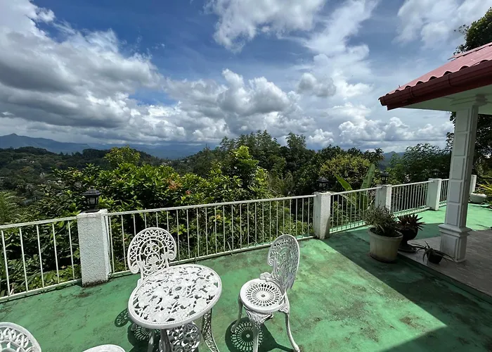 Emerald Hill Bungalow