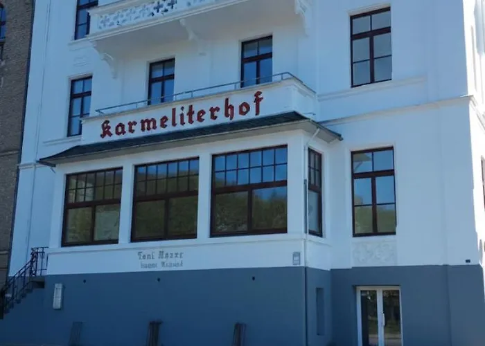 Karmeliterhof Studios & Suites