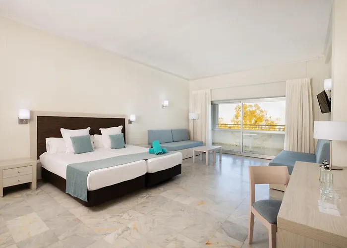 Hotel cerca del aeropuerto: Aluasun Costa Park