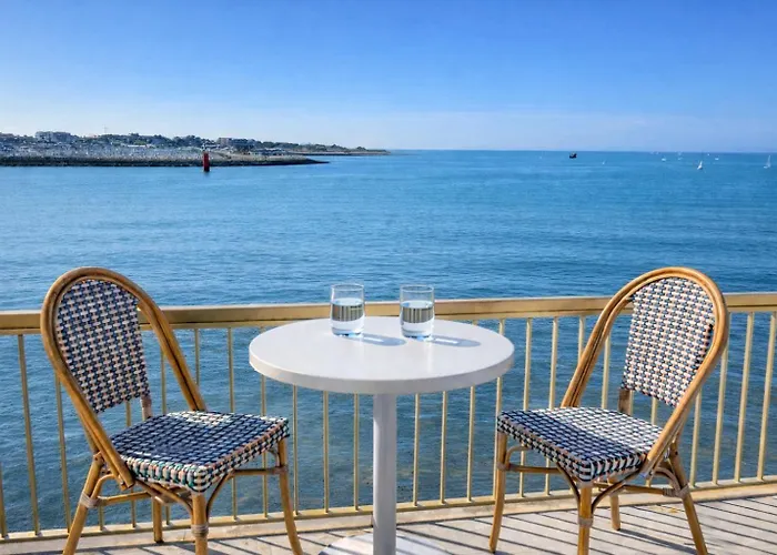 Resort: Hôtel Les Brises