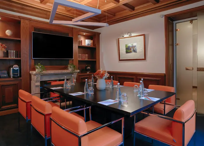 Resort: Melia Paris Champs Elysees