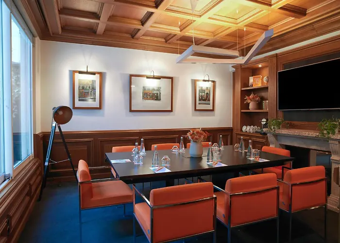 Resort: Melia Paris Champs Elysees