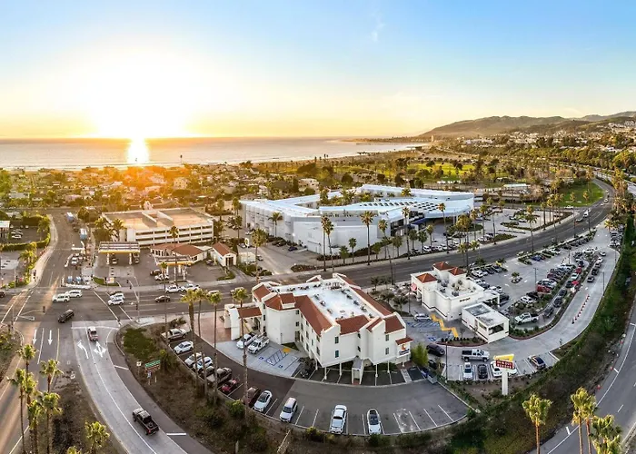 Comfort Inn & Suites Beach