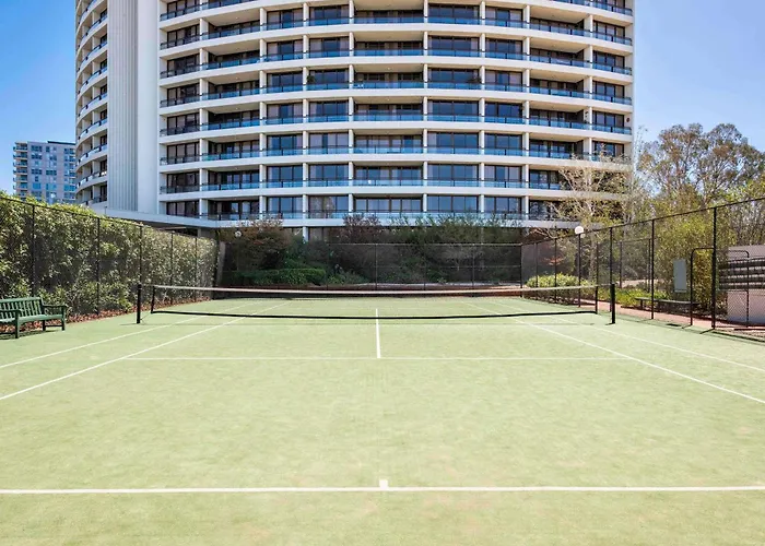 Hotel with pool: Breakfree Capital Tower Apartments