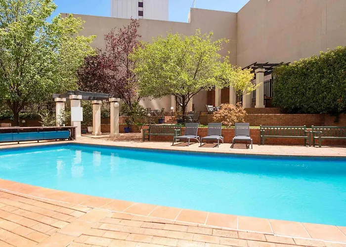 Hotel with pool: Breakfree Capital Tower Apartments