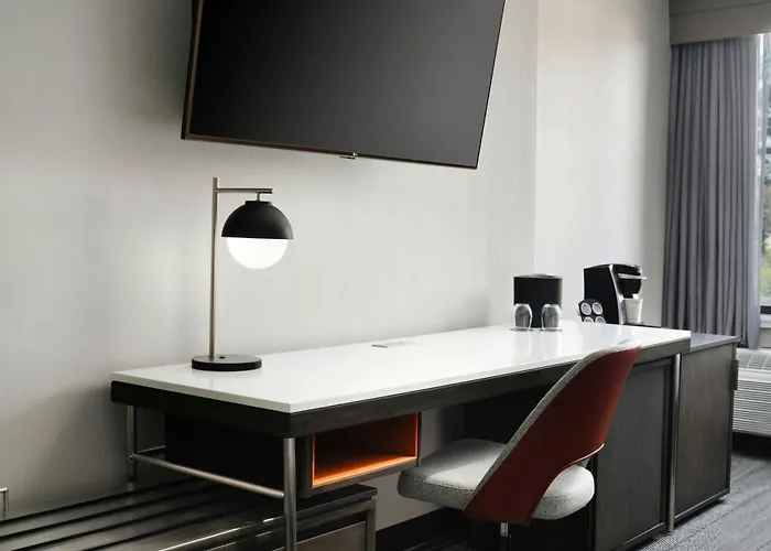 Central hotel: Courtyard By Marriott Santa Rosa