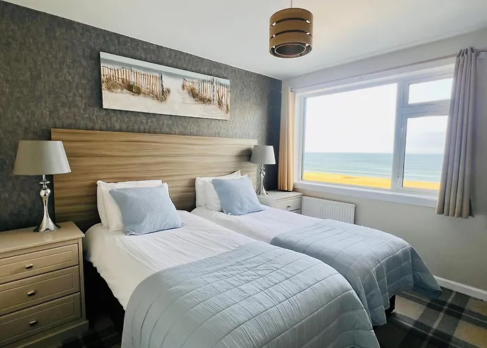 Romantic hotel: Cullen Bay Hotel