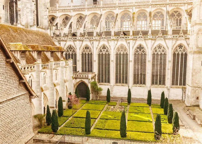 Central hotel: Mercure Rouen Centre Cathedrale