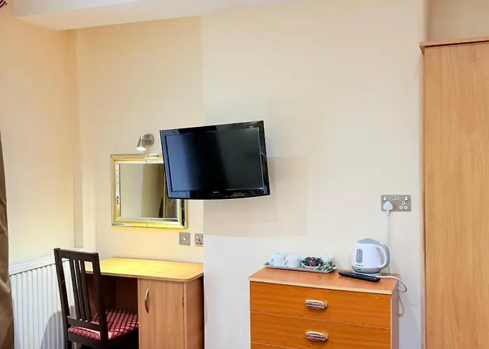 Cheap hotel: Albro House Hotel, London