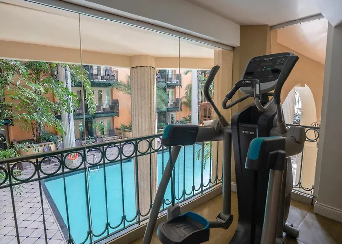 Jacuzzi hotel: Hotel Plaza Quebec Par Jaro