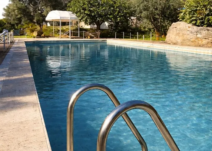 Hotel Con Piscina Isola Charm B&B - Pool & Nature Stay