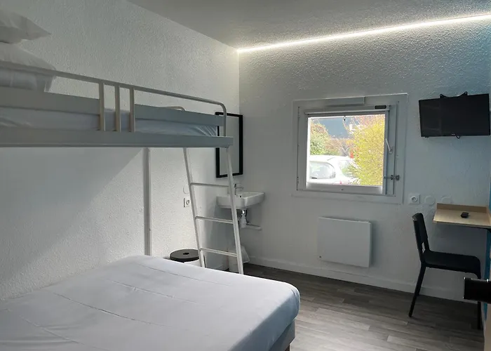 Hôtel accueillant les animaux: hotelF1 Bollène A7