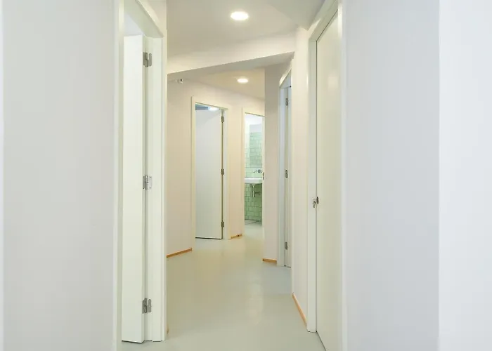 Help Yourself Hostels - Carcavelos Coast