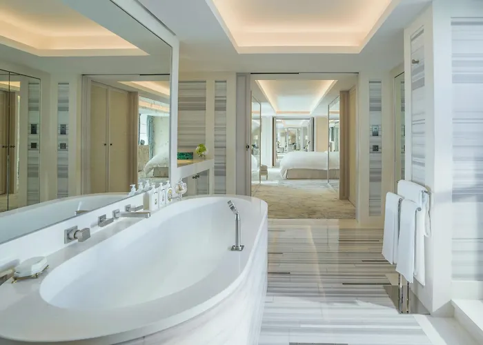 Hotel romántico: Hotel de Crillon