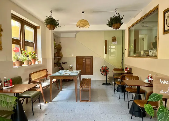 Hue Sweethouse 2 Homestay