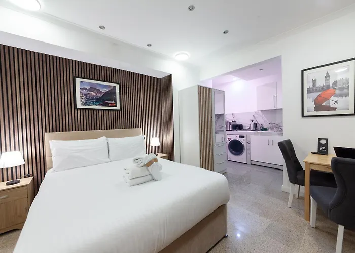 Hotels With Four Stars 