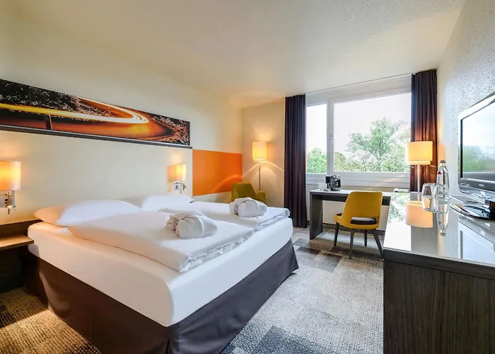 Luxury hotel only: Mercure Hotel Koeln West