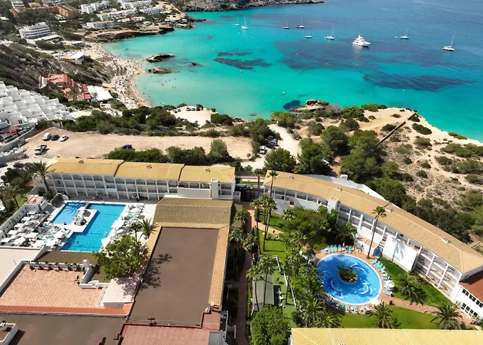 Hotel céntrico: Hotel Vibra Cala Tarida-3SUP